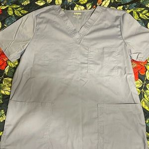Medium scrub top